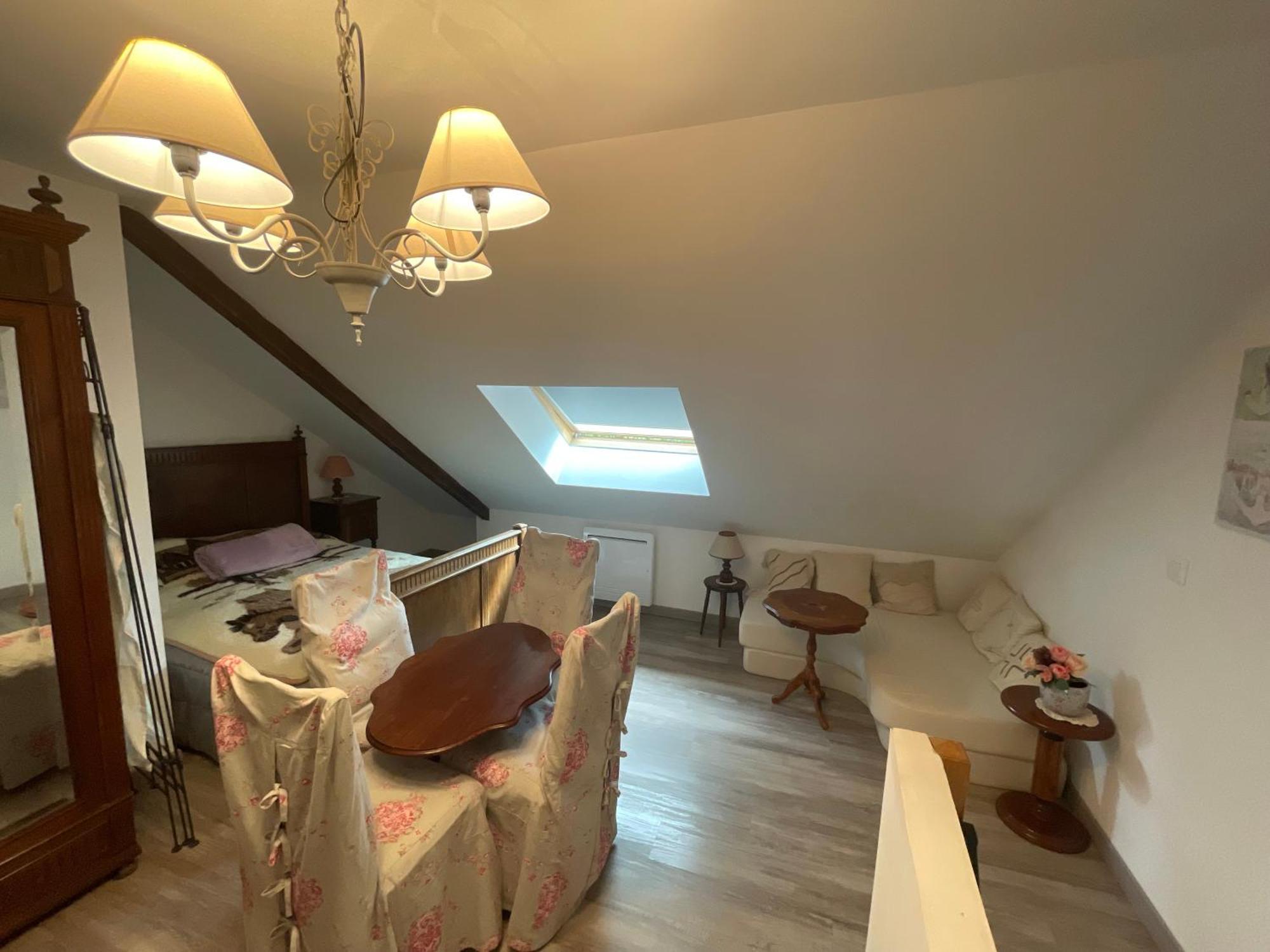 Loft Agreable Arrest